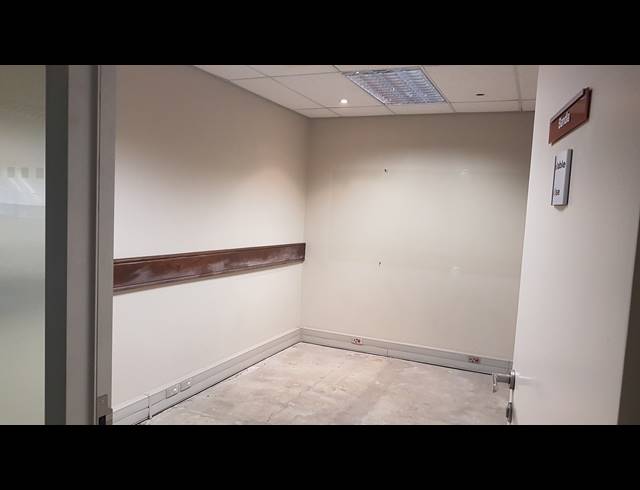 664M² OFFICE TO LET IN TYGER VALLEY
